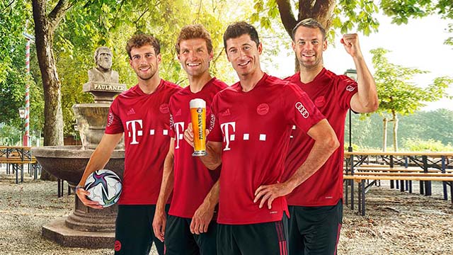 persoon warmte grillen FC Bayern München | Paulaner Brauerei München